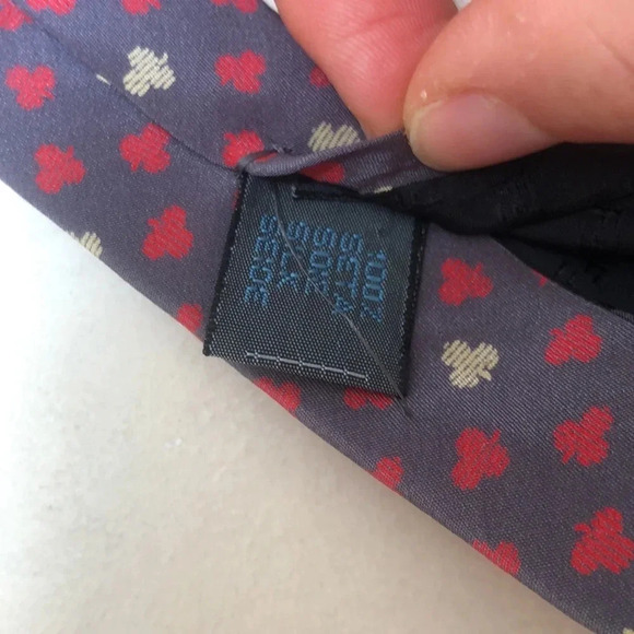 Fendi Roma vintage 100% Silk made in Italy  slim tie, grey red white clubs print - Picture 7 of 9